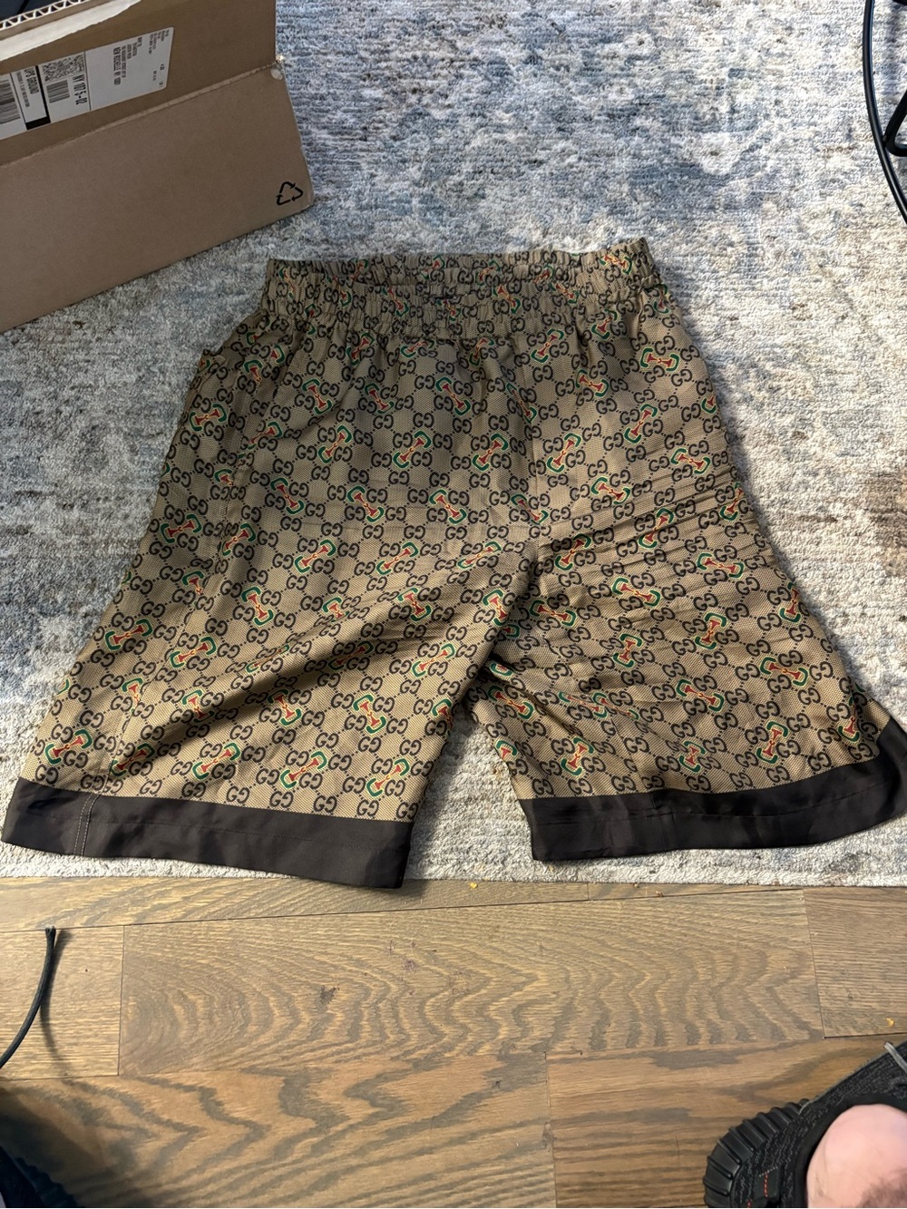 Sz 44 Gucci Brown GG Supreme Logo Shorts with Black Trim